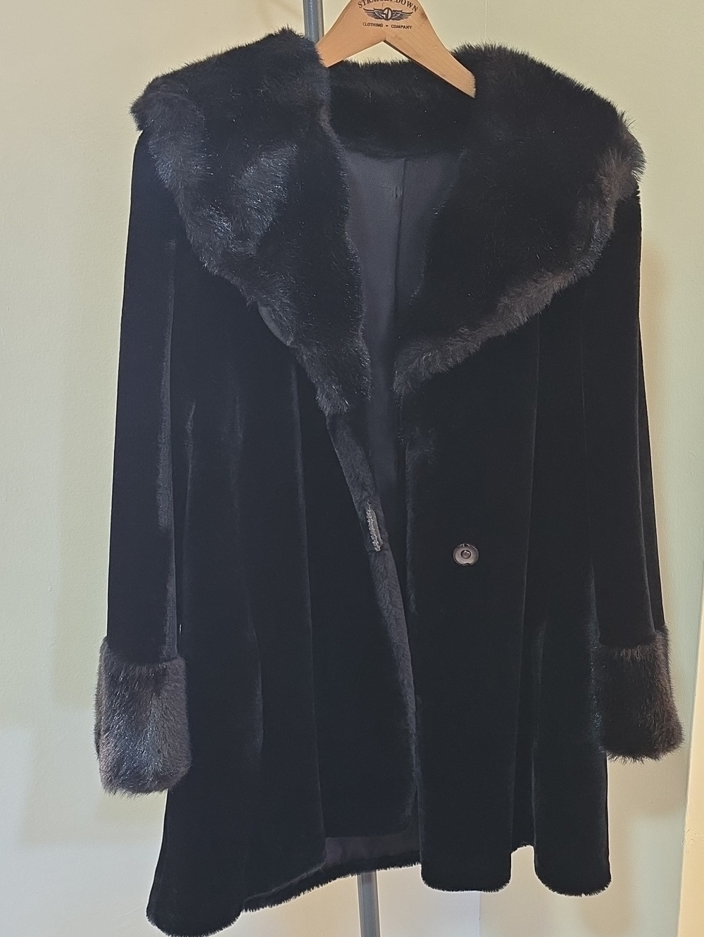 Vintage 1950s/1960s Mar-Del by Rice Black Faux Fur Swing Coat - Size L / XL